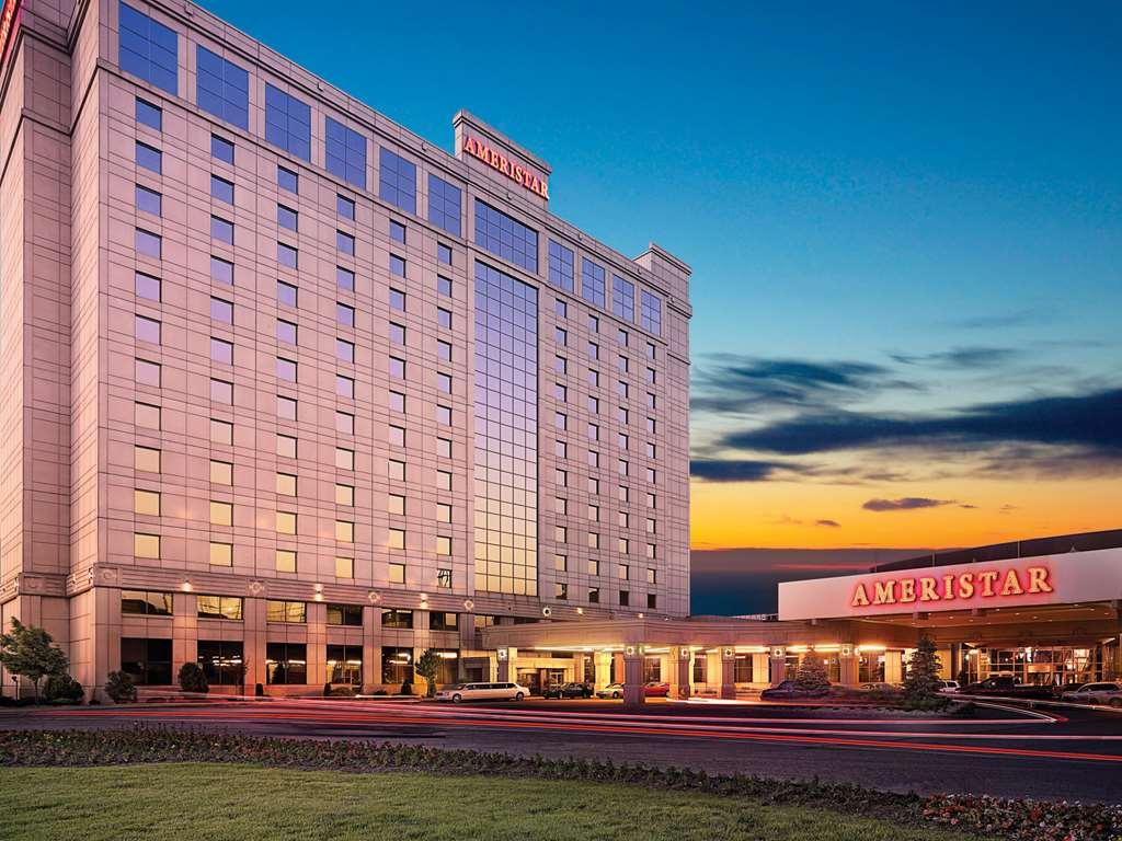 Ameristar Casino Hotel East Chicago Bagian luar foto